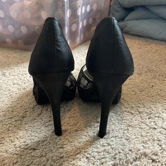 Lulu Townsend Black Lace Heels - Picture 3 of 6